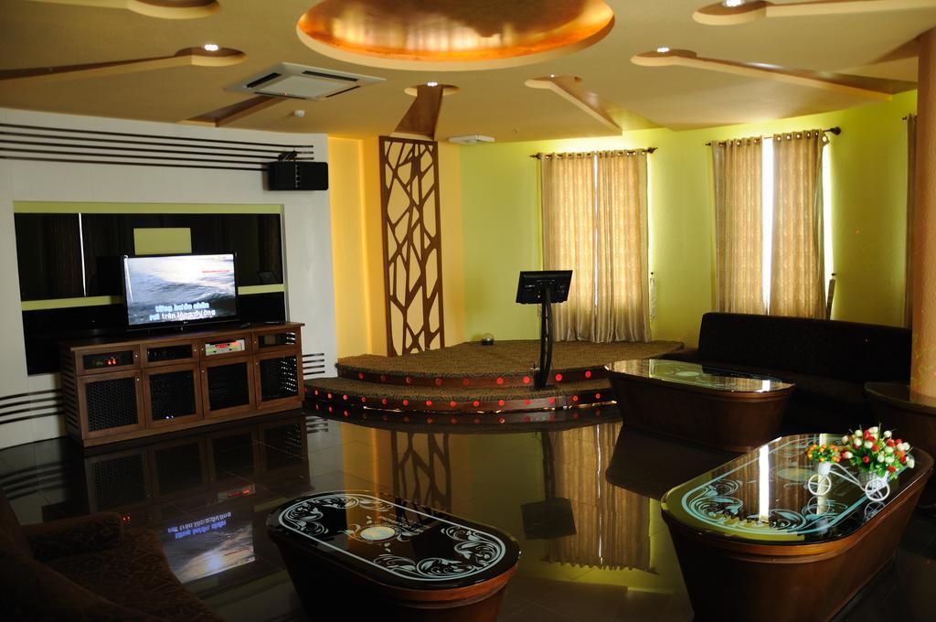 Viet Uc Hotel Ben Tre Exterior foto