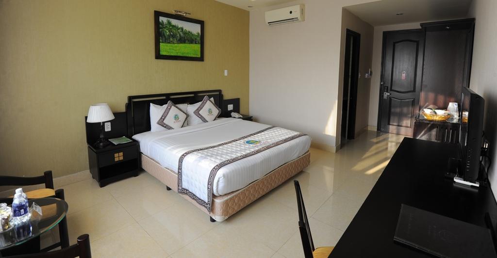Viet Uc Hotel Ben Tre Exterior foto
